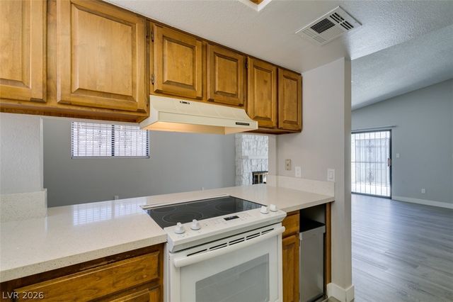 3355 Racquet Street, Las Vegas, NV 89121