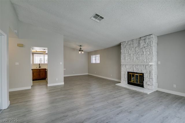 3355 Racquet Street, Las Vegas, NV 89121