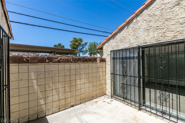 3355 Racquet Street, Las Vegas, NV 89121
