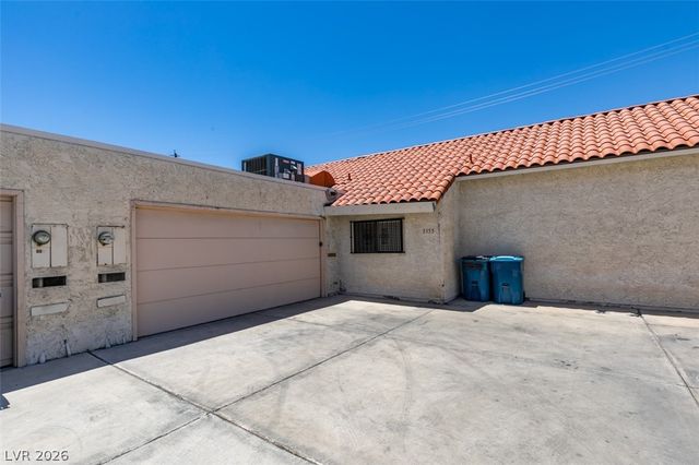 3355 Racquet Street, Las Vegas, NV 89121