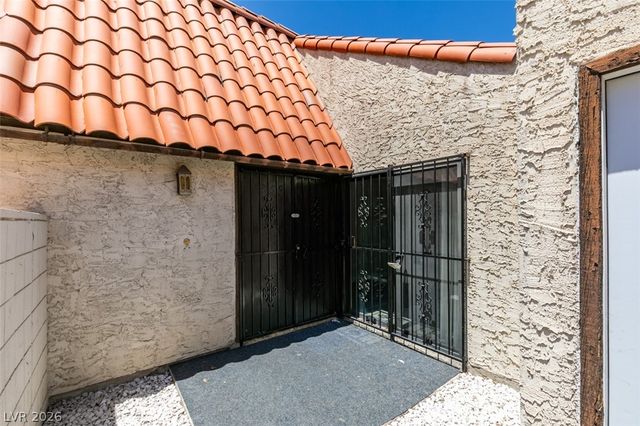 3355 Racquet Street, Las Vegas, NV 89121