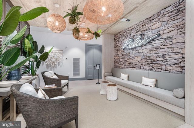 63 RUSTIC WOOD DR, Gettysburg, PA 17325