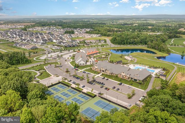 63 RUSTIC WOOD DR, Gettysburg, PA 17325