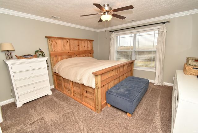 303 E Quail Drive, Oxford, IN 47971