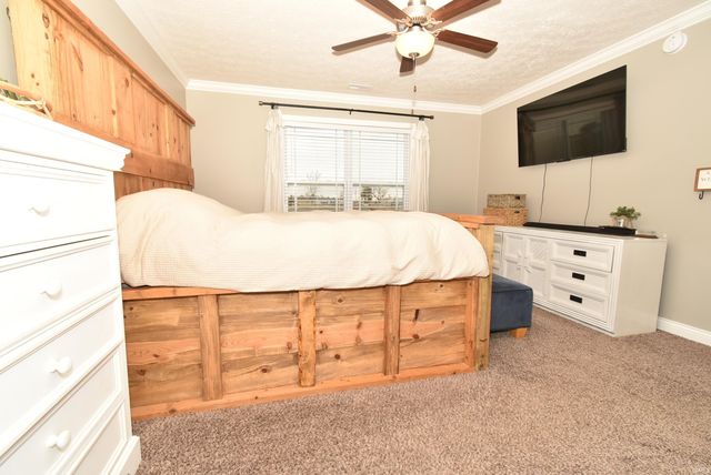 303 E Quail Drive, Oxford, IN 47971