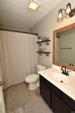 303 E Quail Drive, Oxford, IN 47971