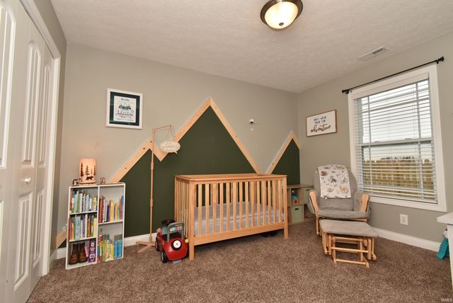 303 E Quail Drive, Oxford, IN 47971