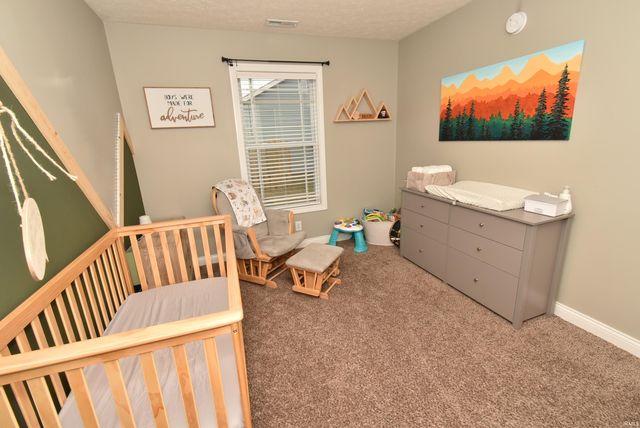 303 E Quail Drive, Oxford, IN 47971