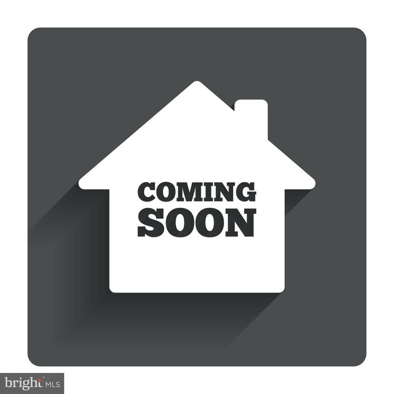 7916 MANASSAS DR, Manassas, VA 20111