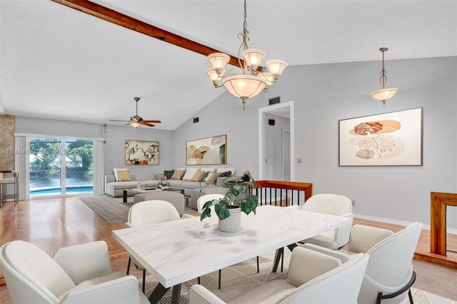 8708 SW 52nd St, Cooper City, FL 33328