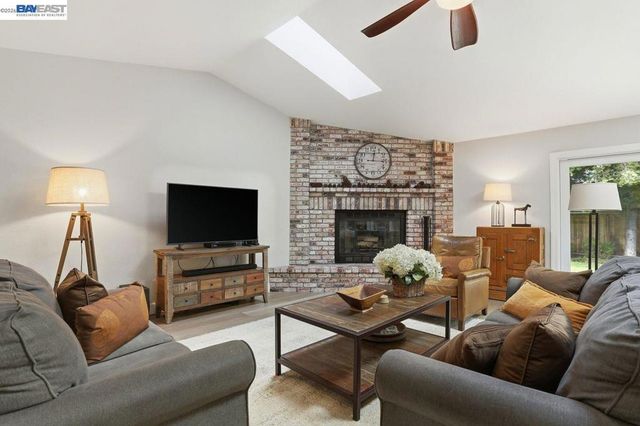 2513 Chateau Way, Livermore, CA 94550