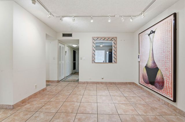 6865 Huntington Lane 106, Delray Beach, FL 33446