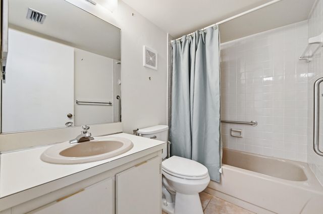 6865 Huntington Lane 106, Delray Beach, FL 33446