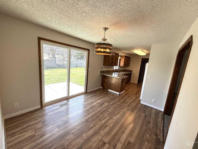 2644 W Rebecca, Meridian, ID 83646