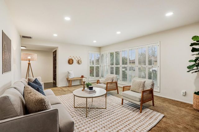 3107 Clairidge Way, Sacramento, CA 95821