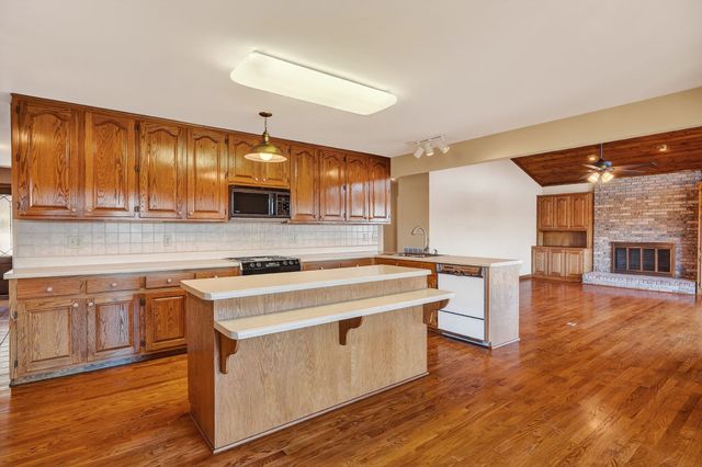 1634 Falling Water Rd, Sparta, TN 38583