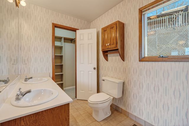 1634 Falling Water Rd, Sparta, TN 38583