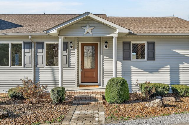 1634 Falling Water Rd, Sparta, TN 38583