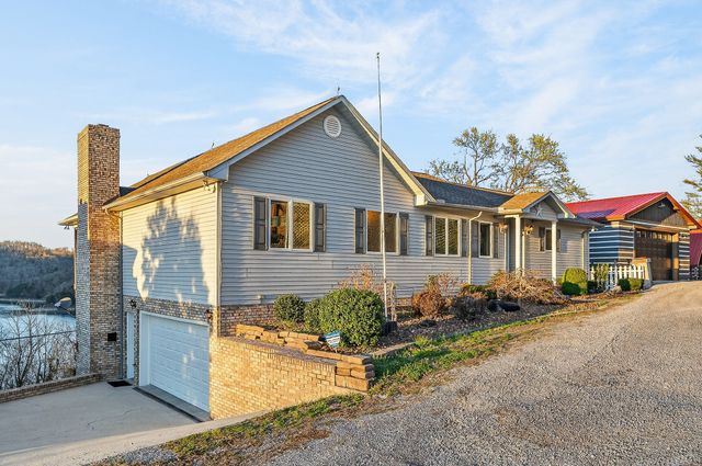 1634 Falling Water Rd, Sparta, TN 38583