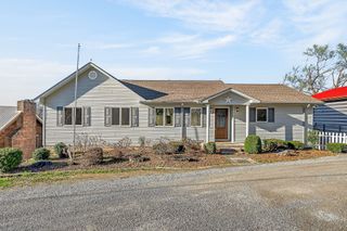 1634 Falling Water Rd, Sparta, TN 38583