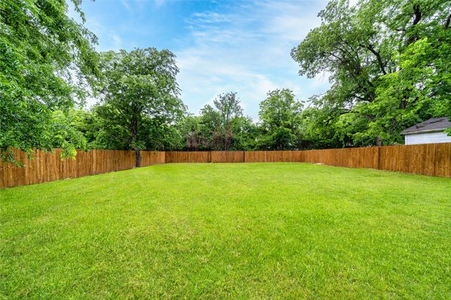 2916 Malcolm Street, Fort Worth, TX 76112