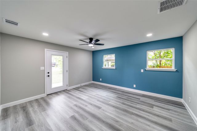 2916 Malcolm Street, Fort Worth, TX 76112