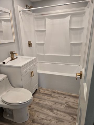 23 17th Ave 2, Haverhill, MA 01830