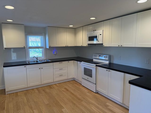 436 Adams Street SE, Hutchinson, MN 55350