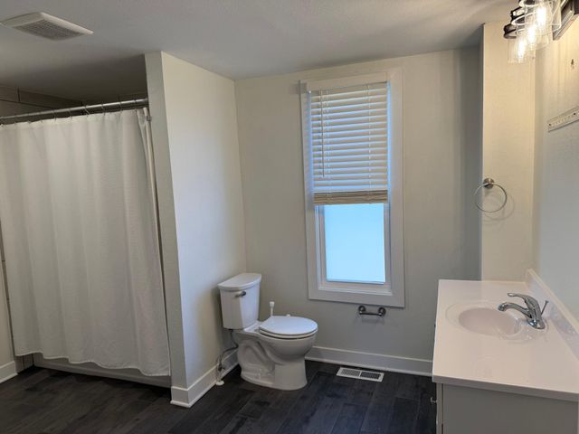 436 Adams Street SE, Hutchinson, MN 55350