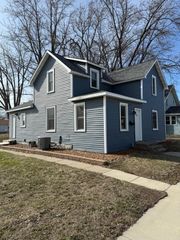 436 Adams Street SE, Hutchinson, MN 55350