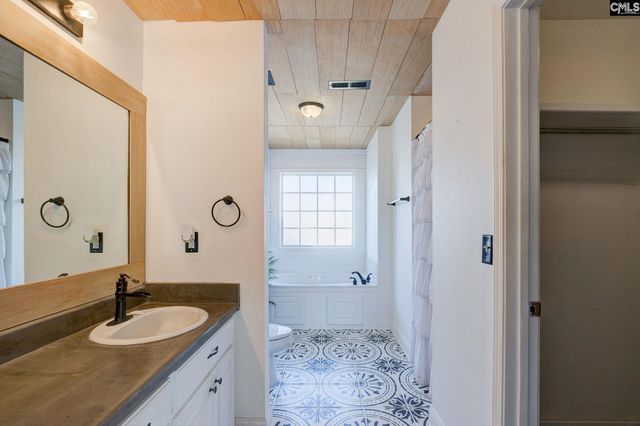 19 Amberhill Court, Camden, SC 29020