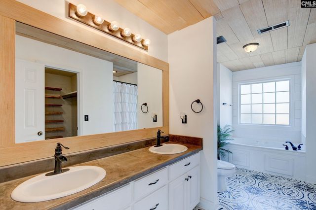 19 Amberhill Court, Camden, SC 29020