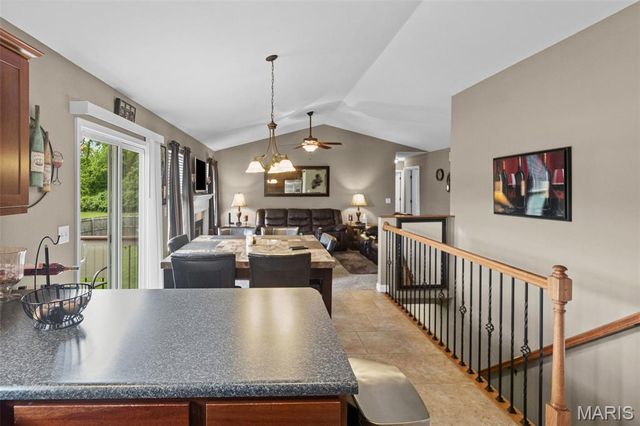 6604 Arriva Drive, O'fallon, IL 62269