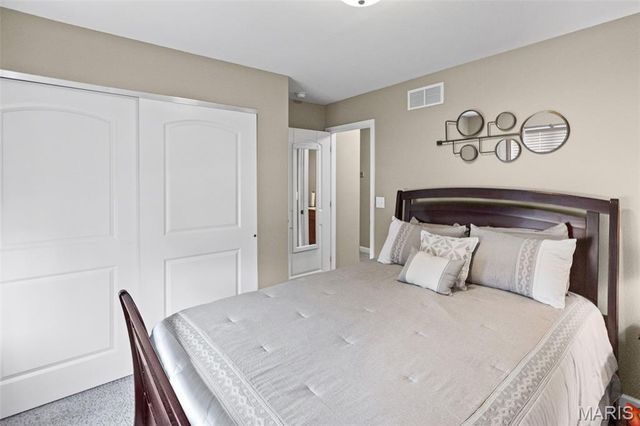 6604 Arriva Drive, O'fallon, IL 62269