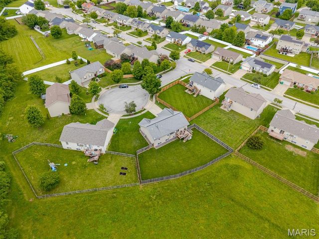 6604 Arriva Drive, O'fallon, IL 62269