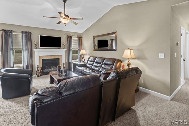 6604 Arriva Drive, O'fallon, IL 62269
