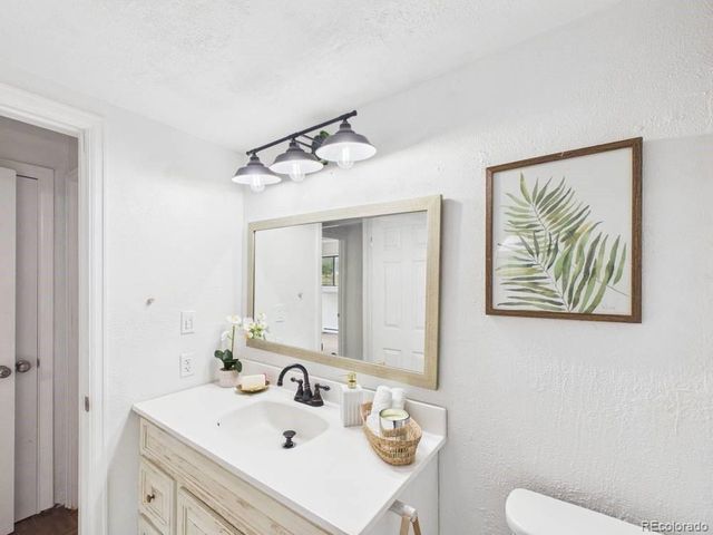 784 Mockingbird Trl, Bailey, CO 80421