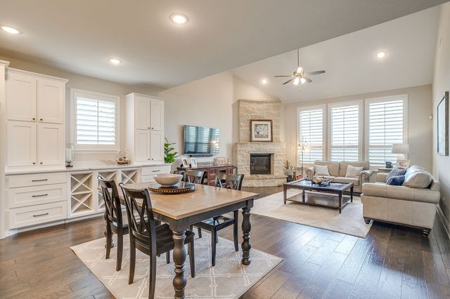 1937 Bending Oak Street, Fort Worth, TX 76008