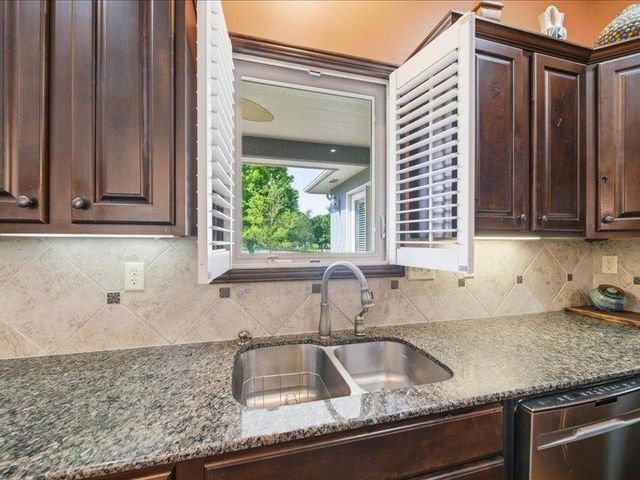601 Stone Lake CIRCLE, Augusta, KS 67010
