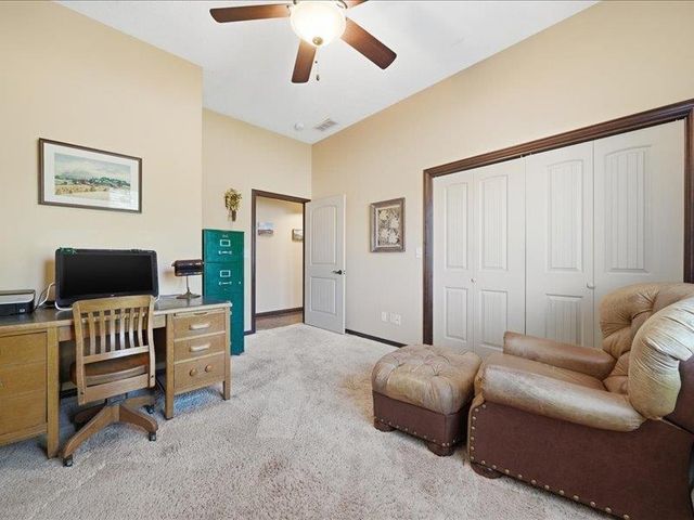 601 Stone Lake CIRCLE, Augusta, KS 67010
