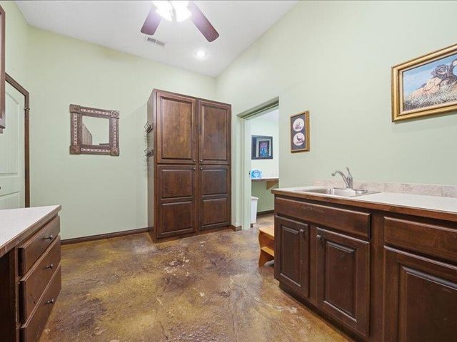 601 Stone Lake CIRCLE, Augusta, KS 67010