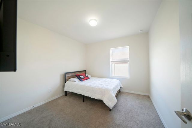 152 SE 27th TER, Cape Coral, FL 33904