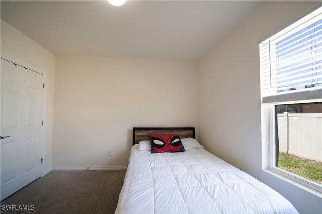 152 SE 27th TER, Cape Coral, FL 33904