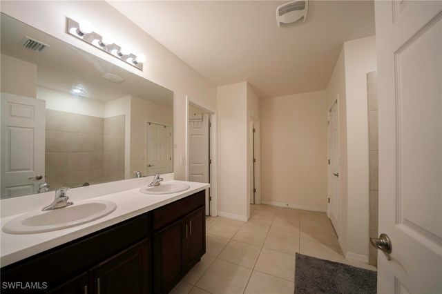 152 SE 27th TER, Cape Coral, FL 33904