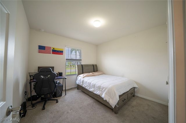 152 SE 27th TER, Cape Coral, FL 33904