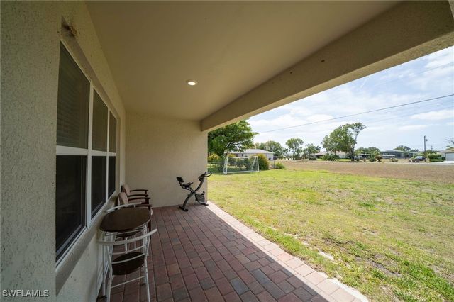 152 SE 27th TER, Cape Coral, FL 33904