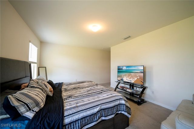 152 SE 27th TER, Cape Coral, FL 33904