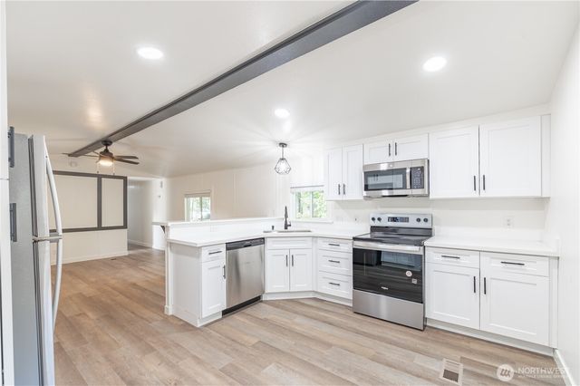 460 E Wood Lane, Shelton, WA 98584