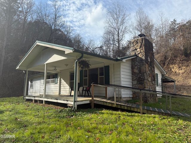 103 Branam Hollow Lane, Gatlinburg, TN 37738