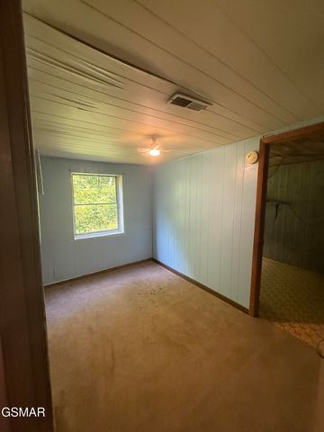 103 Branam Hollow Lane, Gatlinburg, TN 37738